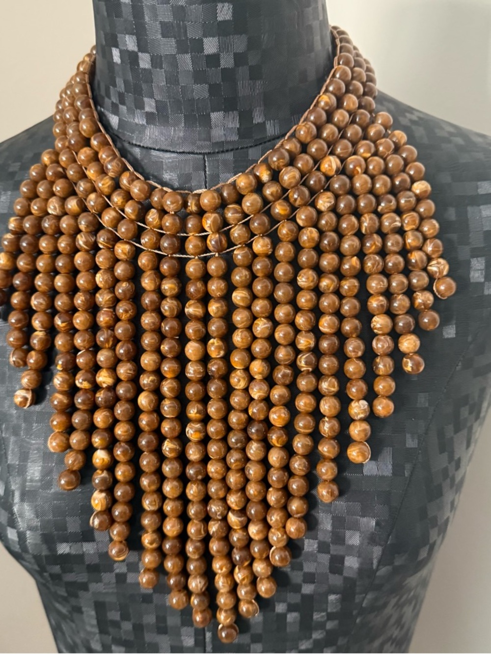 Beautiful Coiris Necklace